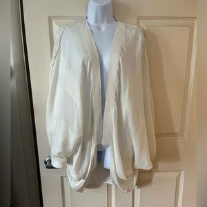 Universal Thread Ivory Textured Kimono OSFM